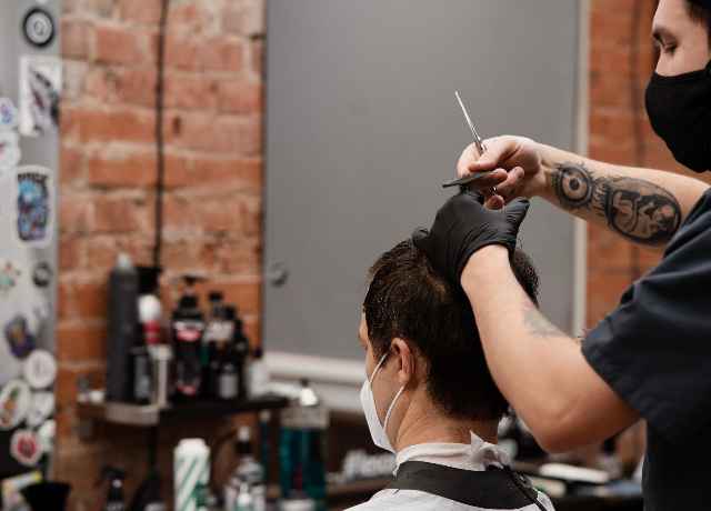 Franchise Barbershop autopilot yang dikelola tim profesional