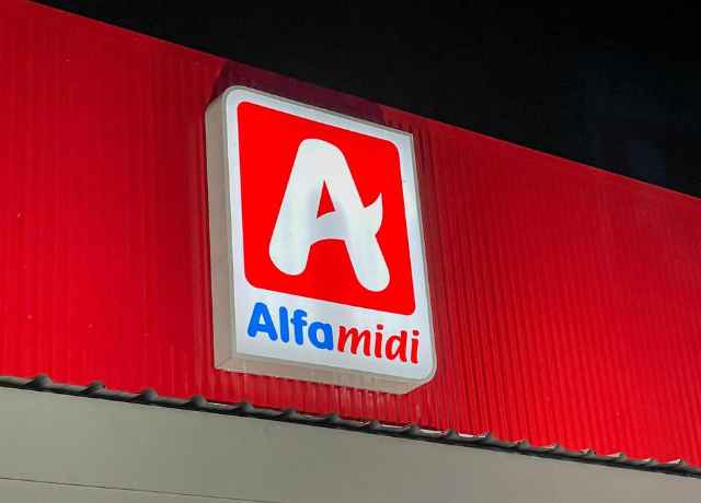 Franchise Alfamidi Bisnis Minimarket Indonesia simulasi biaya 2026