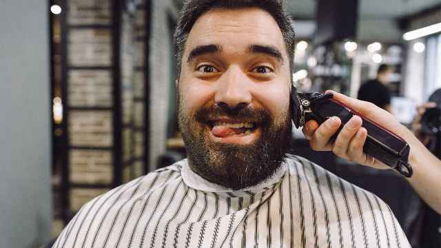 Modal Usaha Pangkas Rambut konsep modern minimalis untuk pemula 2025